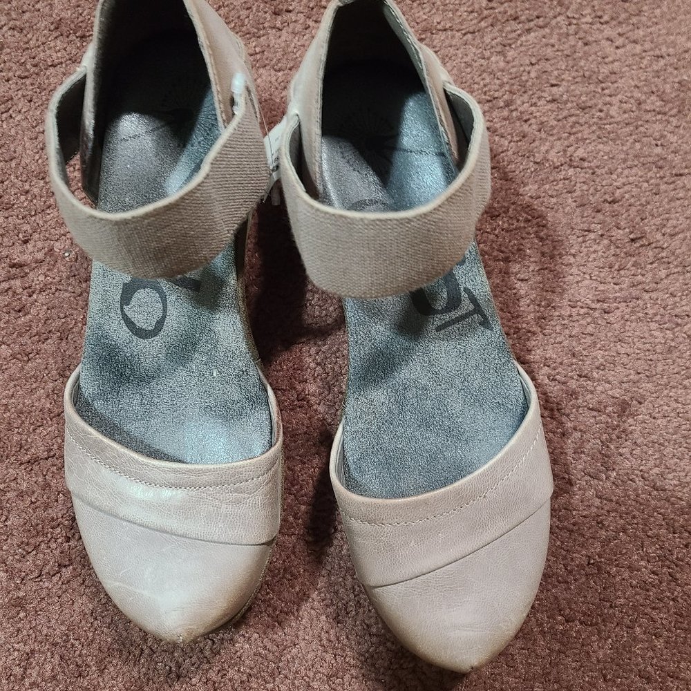 OTBT shoes
